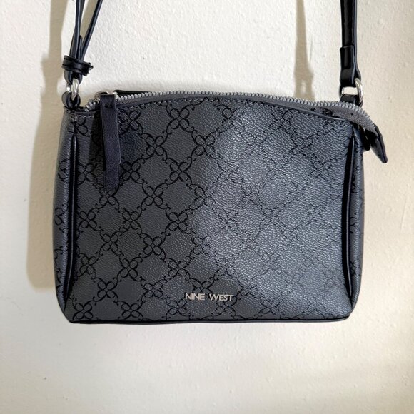 Nine West Small Crossbody Bag Multi Compartment Zip Closed Adjustable Strap - Picture 8 of 14